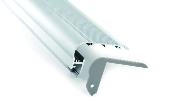 La protuberancia de aluminio de plata anodizada para la tira del LED enciende la anchura de 80m m