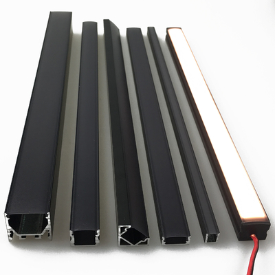 Perfil negro fino de la tira del LED, canal de aluminio del cine LED con el OEM de la cubierta