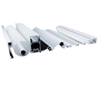 Perfil LED suspendido de aluminio 79 * 77 mm Carcasa del disipador de calor Plata