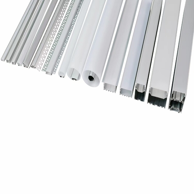 Difusor montado superficie anodizado plata de la PC del perfil del LED para la iluminación de la cocina